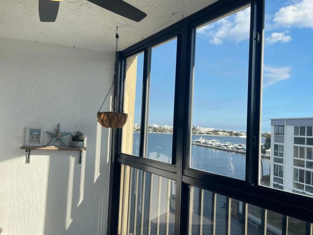 896 N Federal Highway 431, Lantana, FL 33462