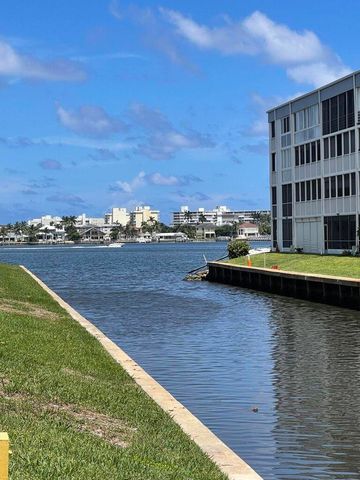 896 N Federal Highway 431, Lantana, FL 33462