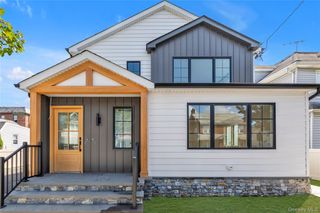 157 Lincoln Avenue 1, Mineola, NY 11501