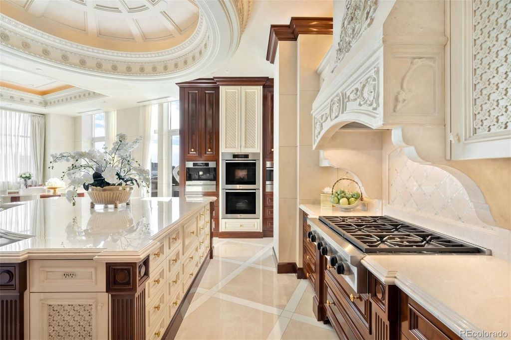 Image 13 of property listing at 100 Detroit Street 701, Denver, CO 80206
