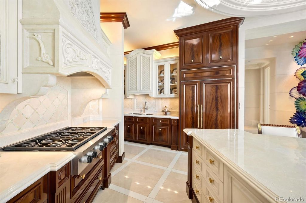 Image 14 of property listing at 100 Detroit Street 701, Denver, CO 80206