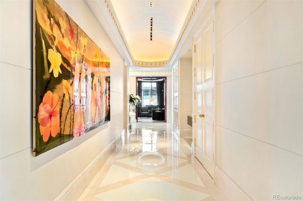Image 17 of property listing at 100 Detroit Street 701, Denver, CO 80206