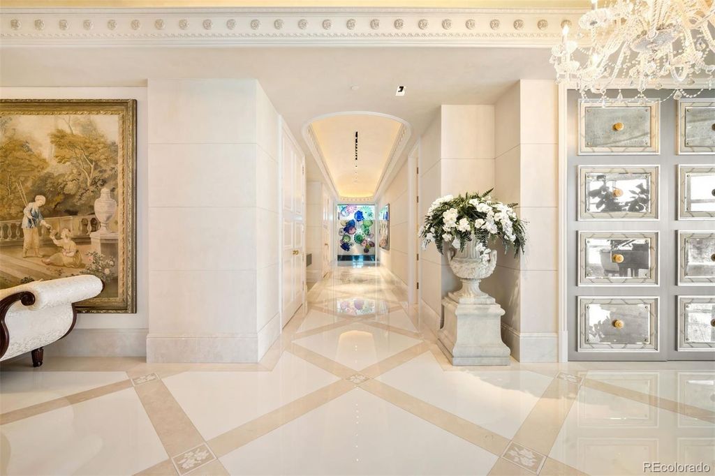 Image 20 of property listing at 100 Detroit Street 701, Denver, CO 80206