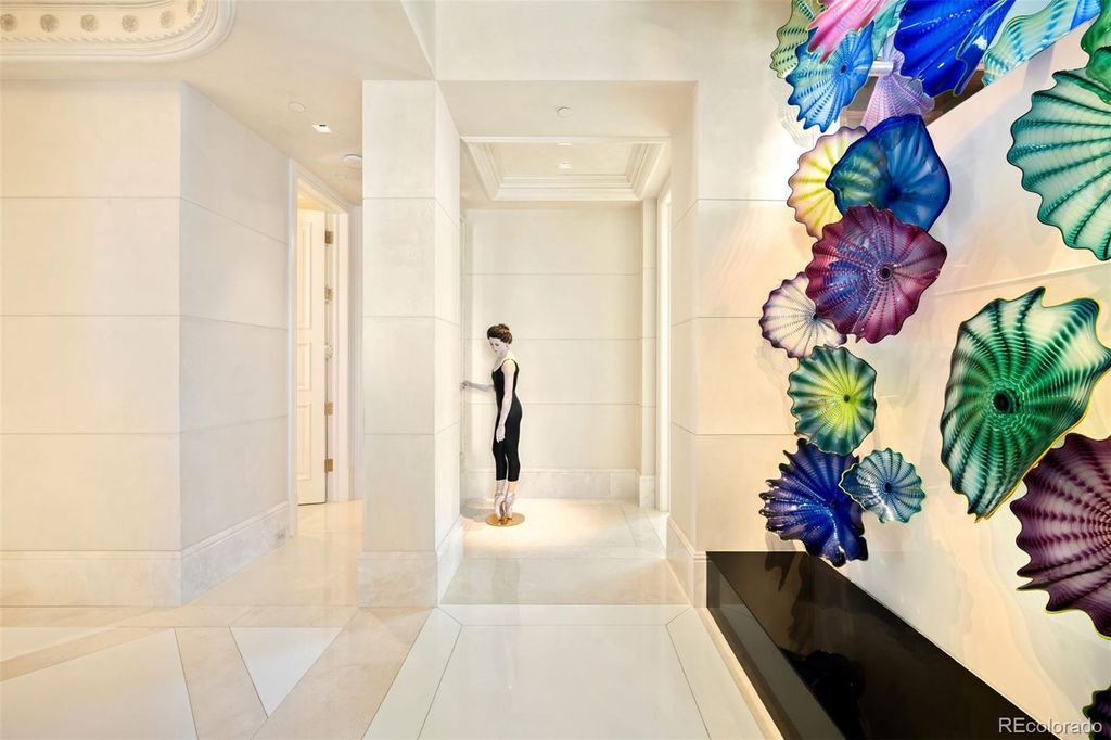 Image 23 of property listing at 100 Detroit Street 701, Denver, CO 80206