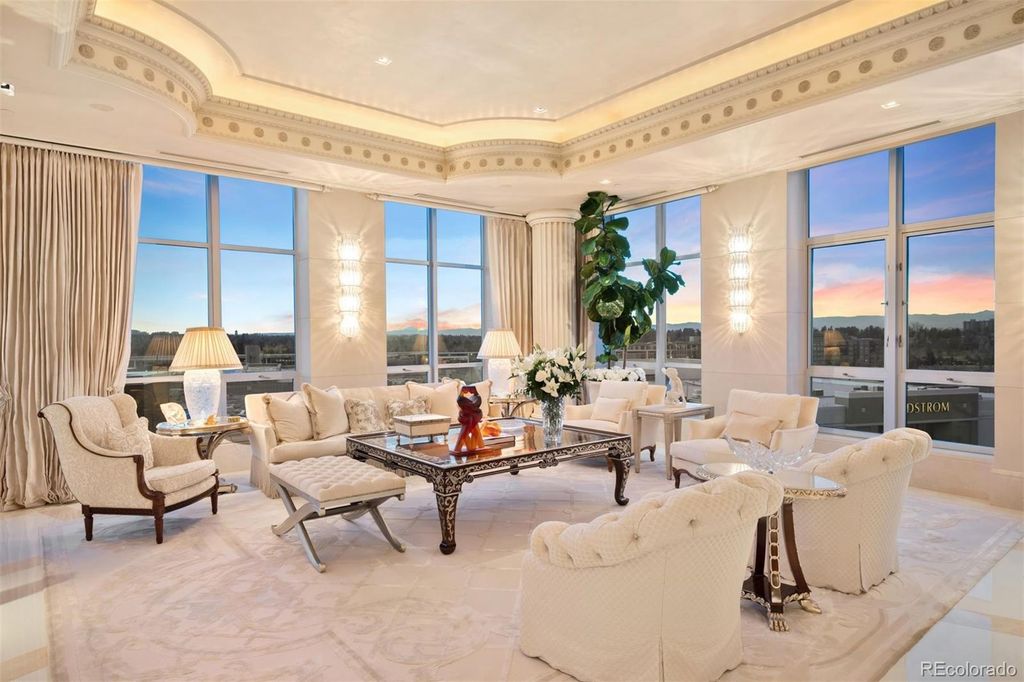 Image 4 of property listing at 100 Detroit Street 701, Denver, CO 80206