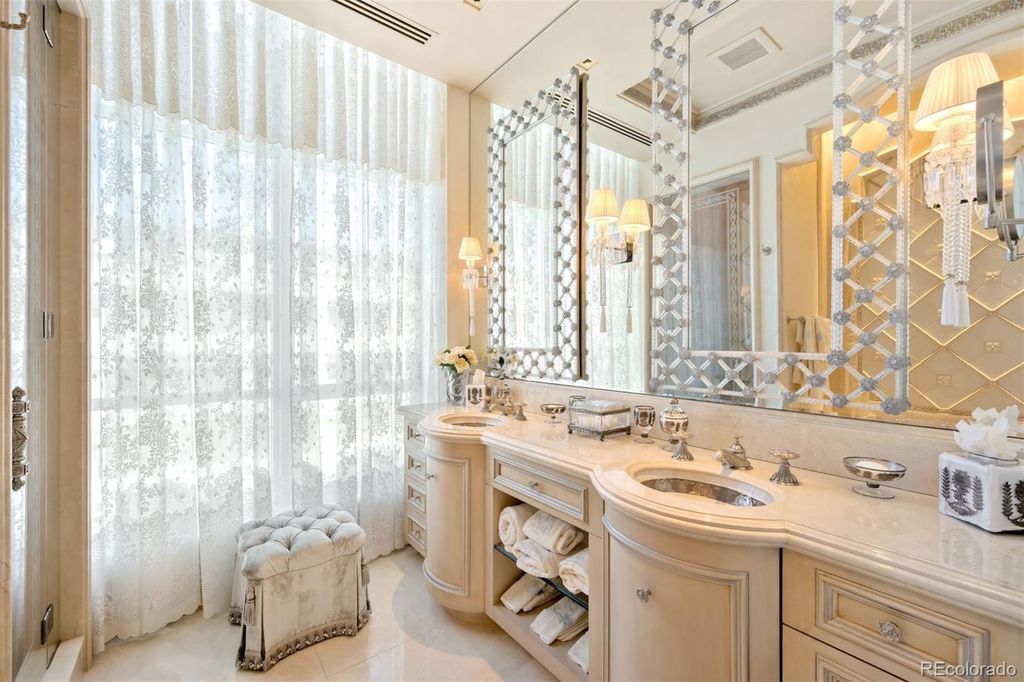 Image 34 of property listing at 100 Detroit Street 701, Denver, CO 80206