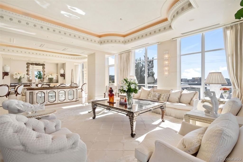 Image 9 of property listing at 100 Detroit Street 701, Denver, CO 80206