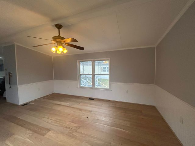 609 Sherwood Glen, Somersworth, NH 03878