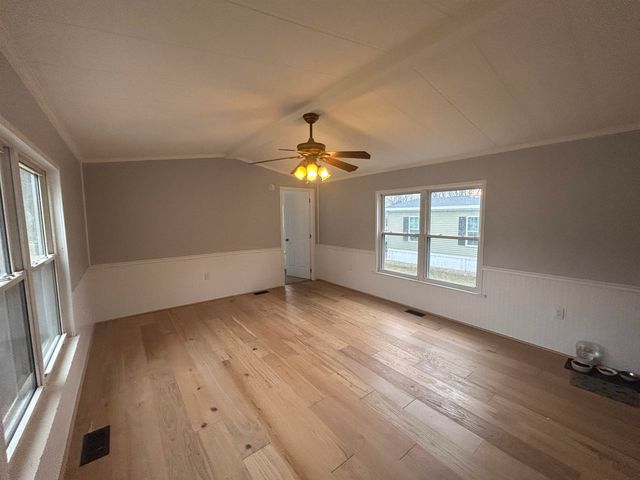 609 Sherwood Glen, Somersworth, NH 03878