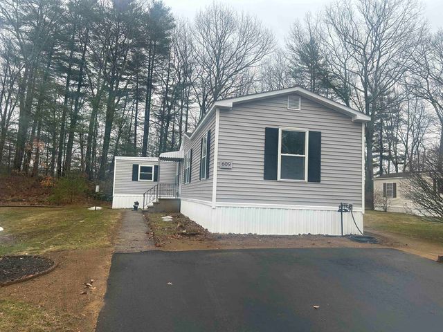 609 Sherwood Glen, Somersworth, NH 03878