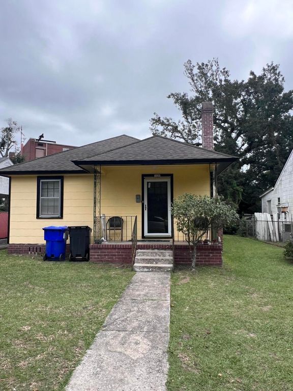 2129 Thornlee Drive, North Charleston, SC 29405