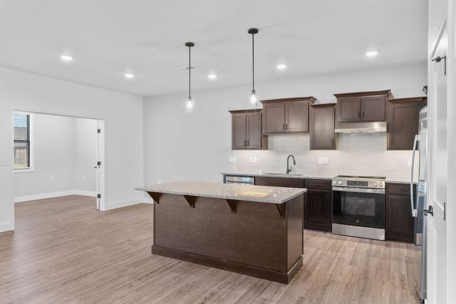 5955 S Farm Road 163 209a, Springfield, MO 65810