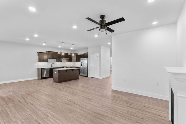 5955 S Farm Road 163 209a, Springfield, MO 65810