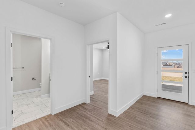 5955 S Farm Road 163 209a, Springfield, MO 65810