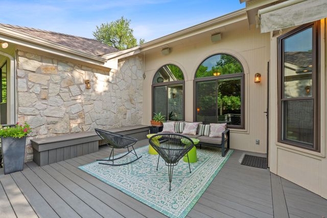 5336 Moon Shadow DR, Austin, TX 78735