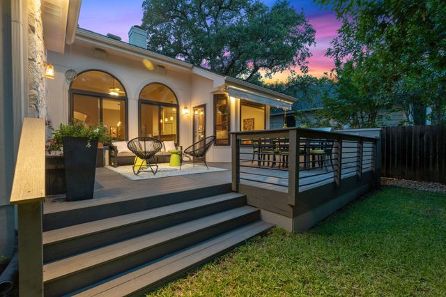 5336 Moon Shadow DR, Austin, TX 78735