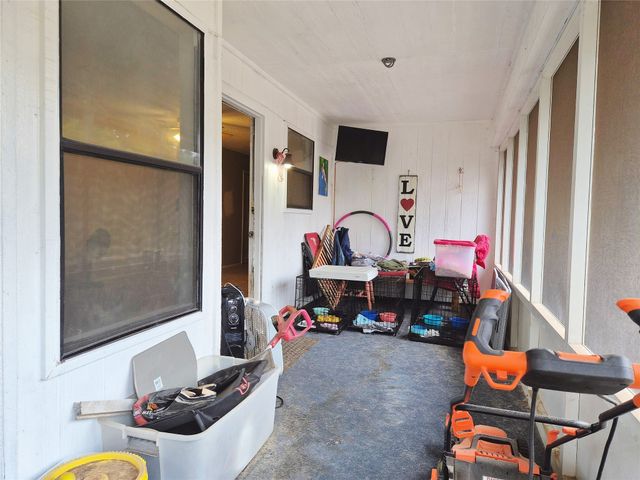 3529 Kelvin Avenue, Fort Worth, TX 76133