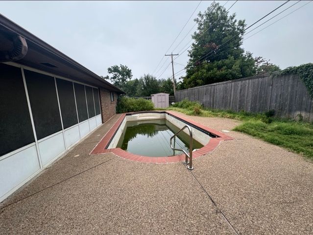 3529 Kelvin Avenue, Fort Worth, TX 76133