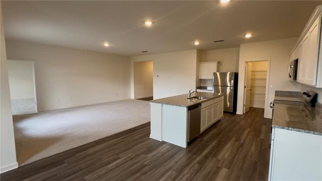 326 Bandimere Pkwy, Dallas, GA 30157