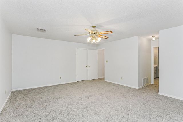968 Fleming Cir, Pensacola, FL 32514