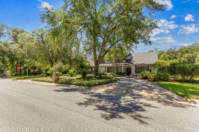 968 Fleming Cir, Pensacola, FL 32514
