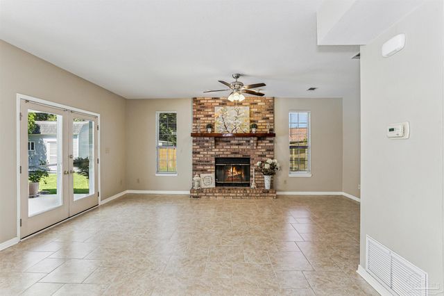 968 Fleming Cir, Pensacola, FL 32514