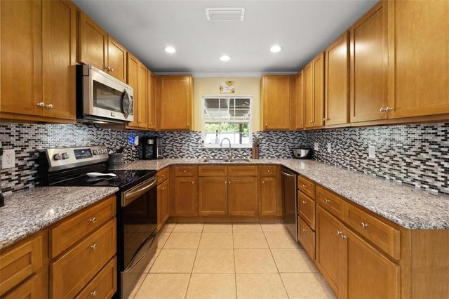 6250 5TH AVENUE S, St Petersburg, FL 33707