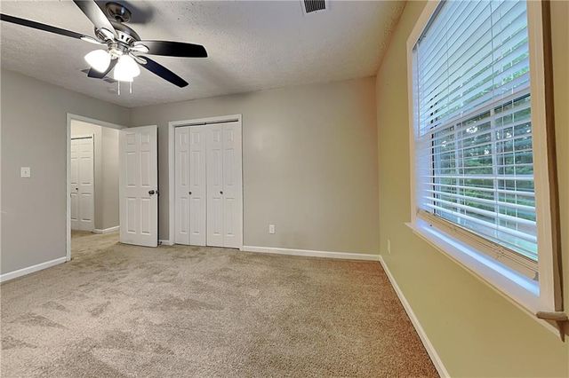 2075 Pinella Drive, Grayson, GA 30017