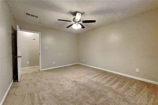 2075 Pinella Drive, Grayson, GA 30017