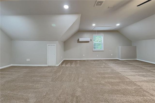 2075 Pinella Drive, Grayson, GA 30017