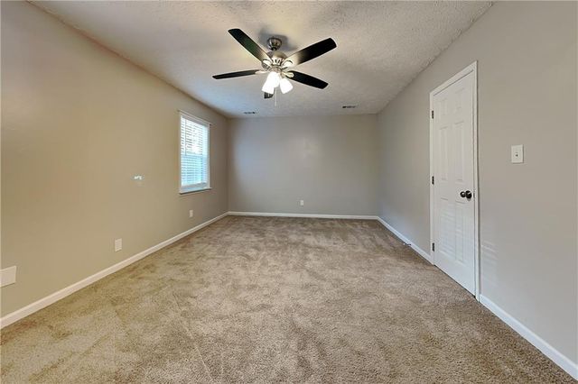 2075 Pinella Drive, Grayson, GA 30017