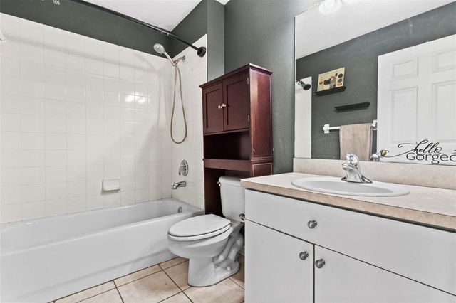 1239 AVONWOOD COURT, Lutz, FL 33559