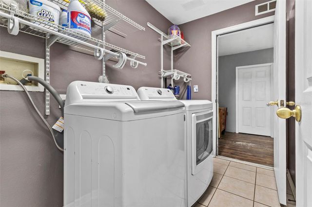 1239 AVONWOOD COURT, Lutz, FL 33559