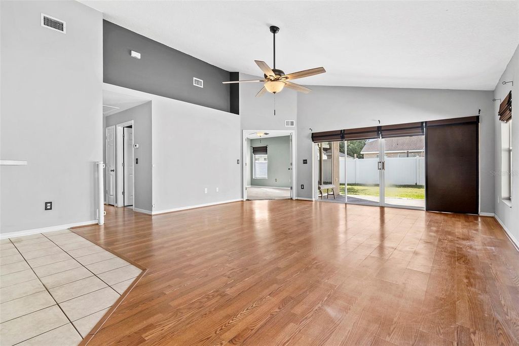 Image 9 of property listing at 1239 AVONWOOD COURT, Lutz, FL 33559