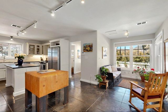 15 Toltec Road, Santa Fe, NM 87505