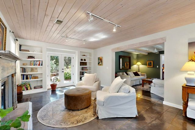 15 Toltec Road, Santa Fe, NM 87505