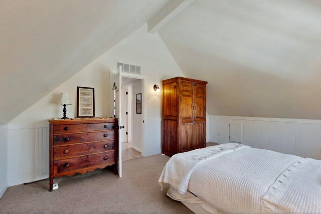 15 Toltec Road, Santa Fe, NM 87505