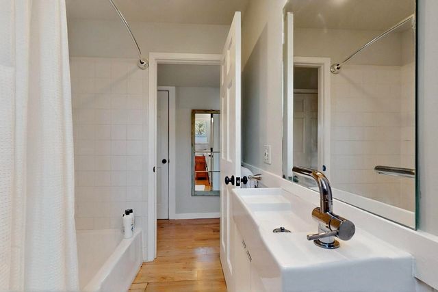 15 Toltec Road, Santa Fe, NM 87505