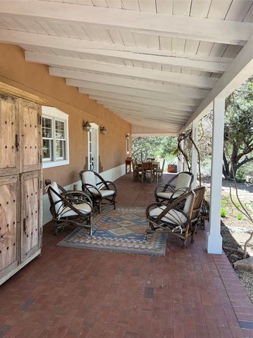 15 Toltec Road, Santa Fe, NM 87505