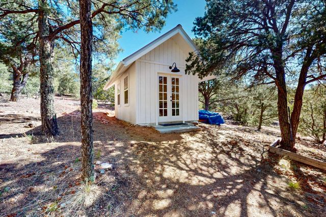 15 Toltec Road, Santa Fe, NM 87505