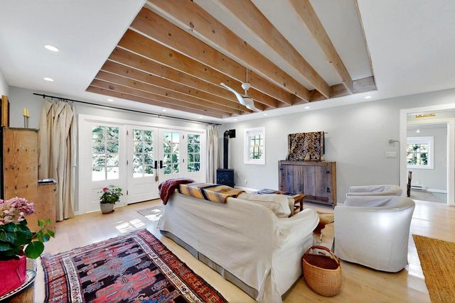15 Toltec Road, Santa Fe, NM 87505