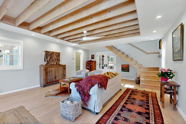 15 Toltec Road, Santa Fe, NM 87505