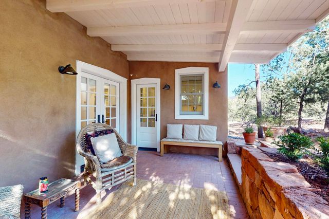 15 Toltec Road, Santa Fe, NM 87505