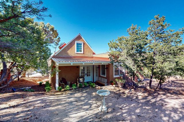 15 Toltec Road, Santa Fe, NM 87505