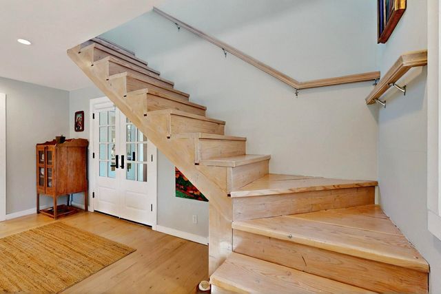 15 Toltec Road, Santa Fe, NM 87505