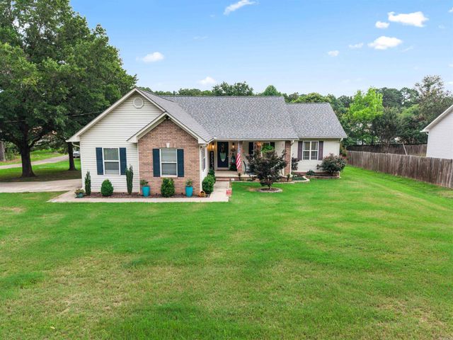 376 Grand Point Dr, Hot Springs, AR 71901