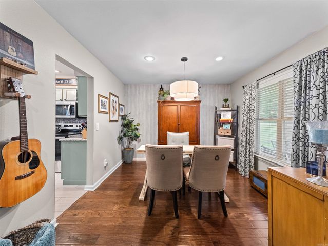 376 Grand Point Dr, Hot Springs, AR 71901