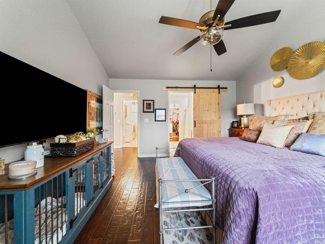 376 Grand Point Dr, Hot Springs, AR 71901