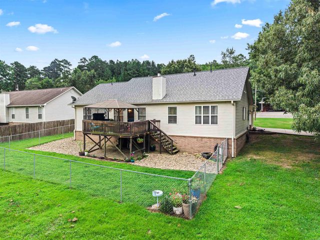 376 Grand Point Dr, Hot Springs, AR 71901