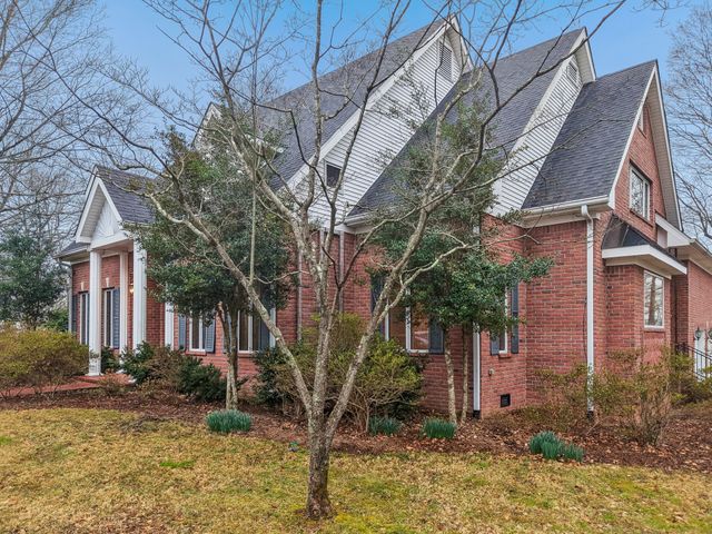 1010 Street Rd, Kingston Springs, TN 37082